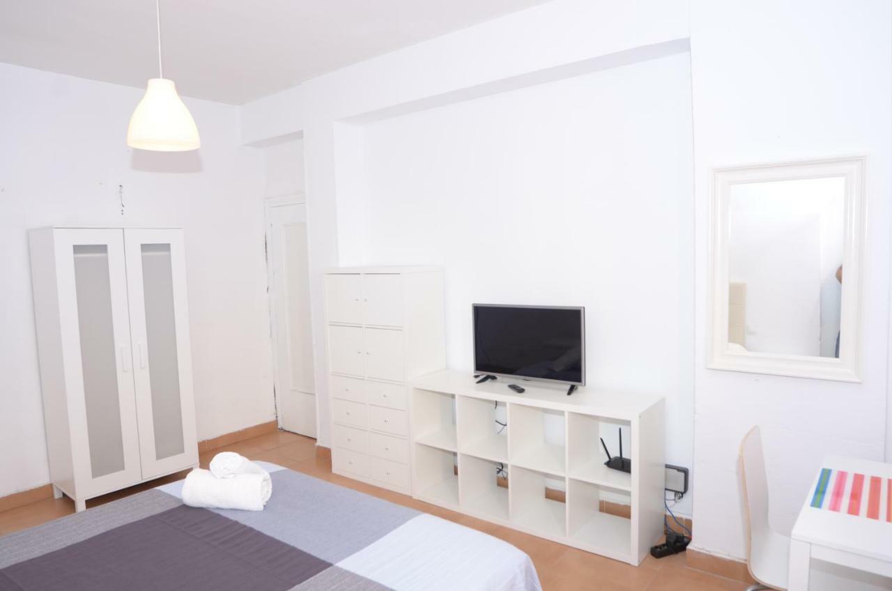 Big Room In Heart Dowtown Málaga Dış mekan fotoğraf